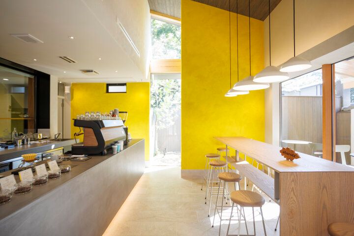 奈良・東大寺近くにあるカフェ「くもり時々アバロッツ。」で地元産素材を使ったスイーツを