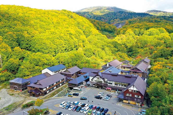 青森〈酸ヶ湯温泉旅館〉外観