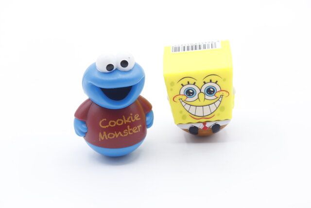 ダイソーのセサミストリート ゆれ丸 クッキーモンスターとスポンジ・ボブ ゆれ丸