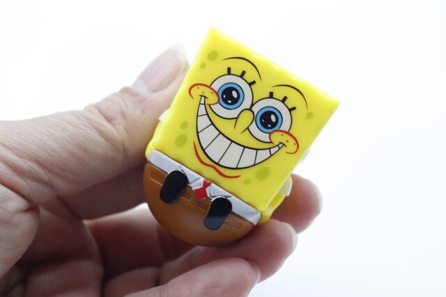 ダイソーのスポンジ・ボブ ゆれ丸