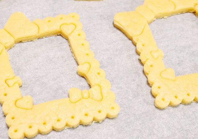 セリアのデコクッキー型 推しフォトフレームの使用例