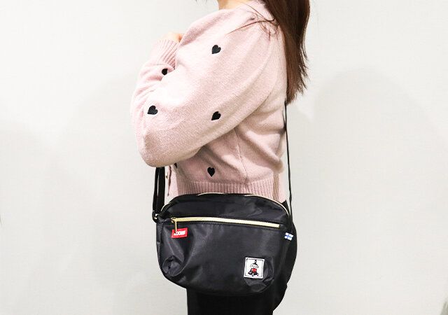 MOOMIN 10ポケット付き！ 軽量ショルダーバッグ BOOKの付録