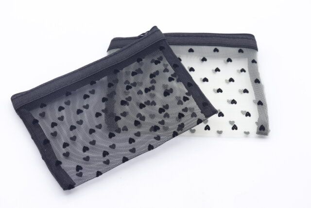 セリアのポーチ フラット シアーハート