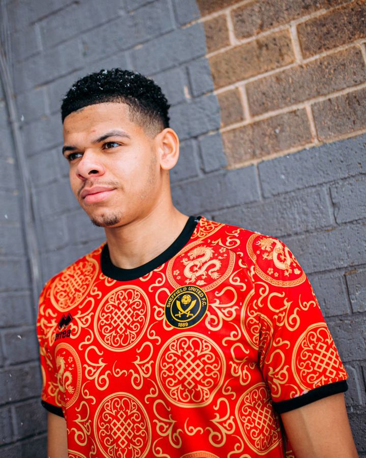 春節でドラゴンが大人気！シェフィールド・U、「龍デザイン」のウェアを発売も速攻で完売する