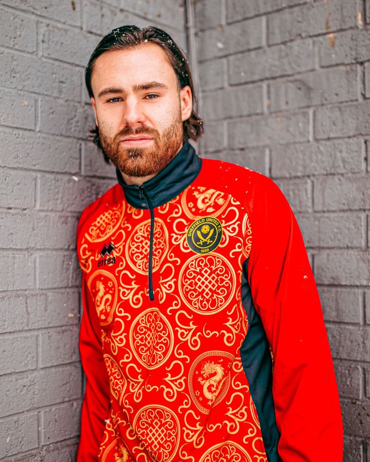 春節でドラゴンが大人気！シェフィールド・U、「龍デザイン」のウェアを発売も速攻で完売する