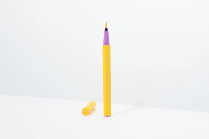 イエローコスメ 『UZU BY FLOWFUSHI」』「 EYE OPENING LINER」国際女性デー