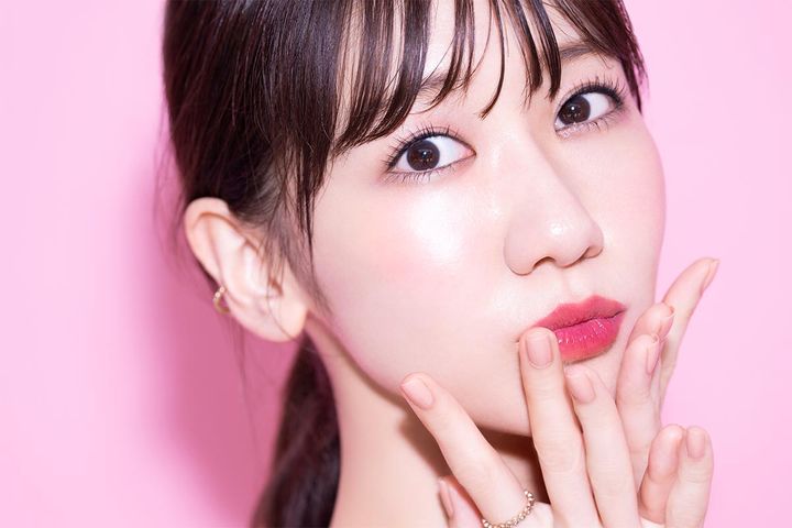 柏木由紀さんのコスメブランド「upink」イメージビジュアル