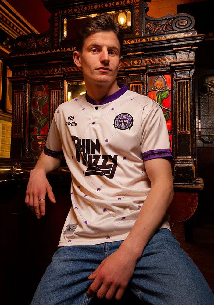 ボヘミアン、またも音楽ユニ！伝説のロックバンド『Thin Lizzy』とコラボの新アウェイユニフォームを発表