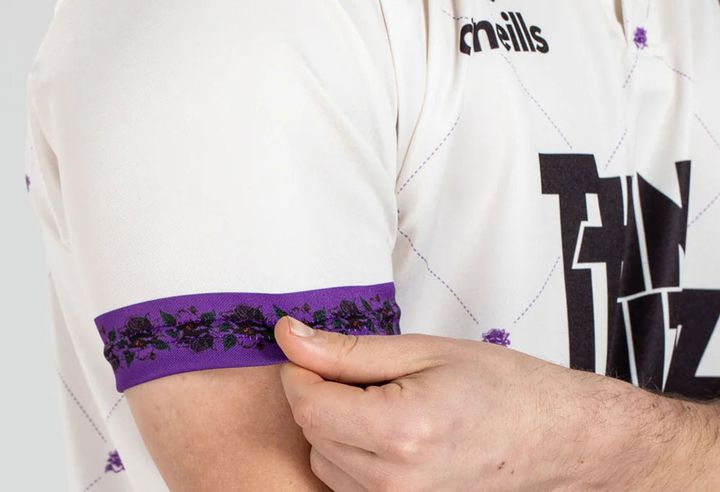 ボヘミアン、またも音楽ユニ！伝説のロックバンド『Thin Lizzy』とコラボの新アウェイユニフォームを発表