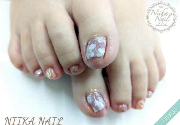 Niika Nailが投稿したネイルデザイン [photoid:I0127984] via Itnail Design (727942)