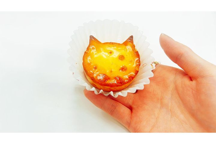 にゃんともおいしい濃厚ベイクドチーズケーキ／￥248（税込み）2月13日（火）発売