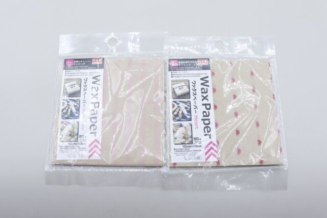 ダイソーのワックスペーパーのパッケージ