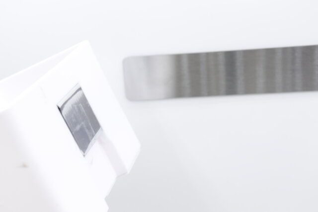 セリアのマグネット用取り付けプレート ロングの使用方法