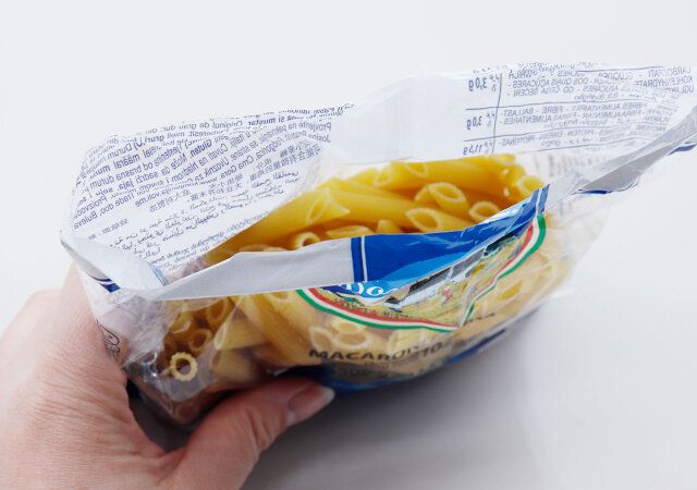 ダイソーの注ぎ口付き袋クリップの使い方