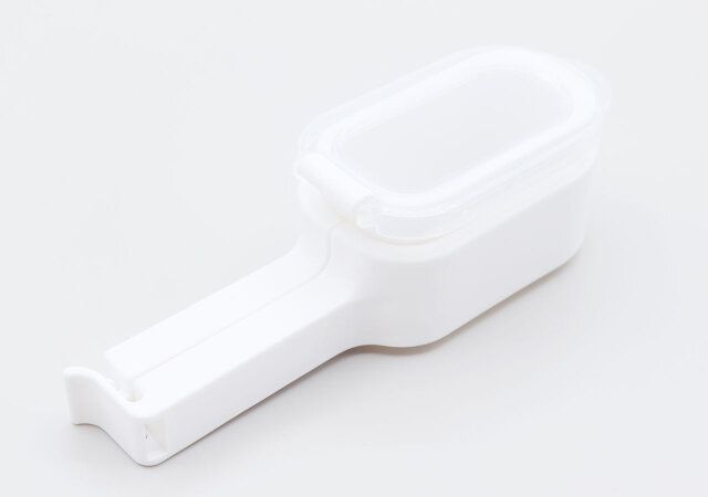 SNSで話題のダイソーの注ぎ口付き袋クリップ