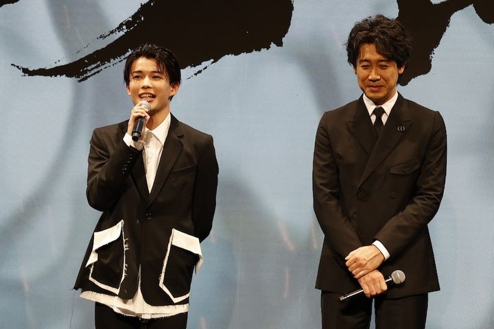 大泉洋、長尾謙杜を“独特な表現”で絶賛？「最初なんて長尾くんって分からないくらい汚いんだけど…」／『室町無頼』製作発表会見