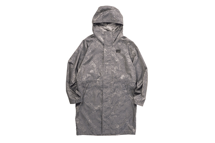 〈ベルルッティ〉のナイロンパーカ