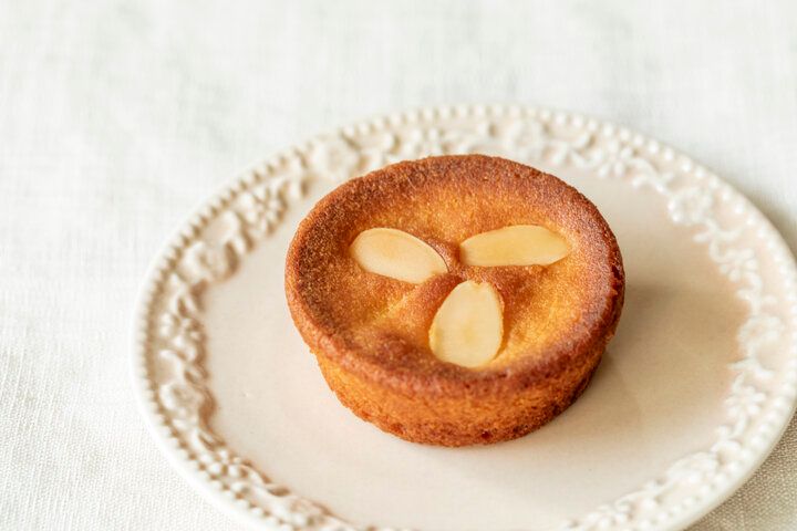 三軒茶屋の住宅街で見つけた、「やきがしやSUSUCRE」のやさしさが伝わるおやつ