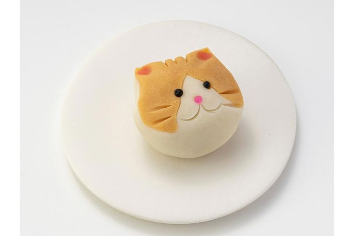 【NEW グランスタ東京限定】にゃらん香炉庵上生菓子1個／￥370（税込み） 香炉庵 KOURO-AN（グランスタ東京／B1改札内 銀の鈴エリア）