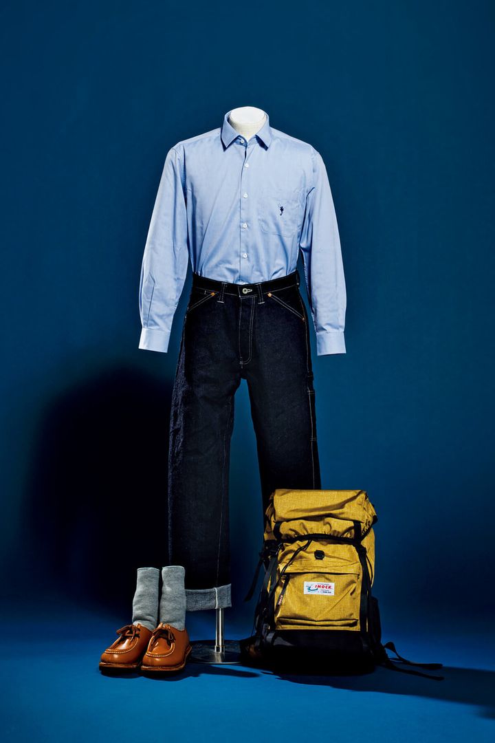 〈フクゾー洋品店〉シャツ、〈ジーンズショップ モチヅキ〉ペインターパンツ、〈もちはだ〉ソックス、〈ゴロー〉チロリアンシューズ、〈神戸ザック〉バックパック