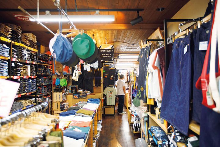 神奈川〈ジーンズショップ モチヅキ〉店内