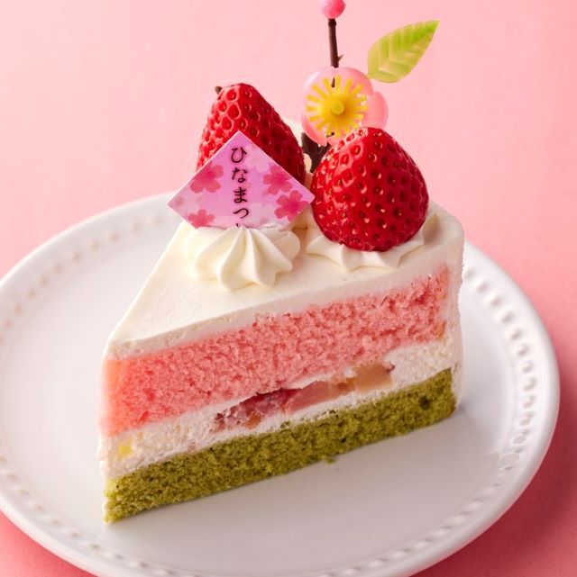シャトレーゼ 桃の節句 苺のトルテ