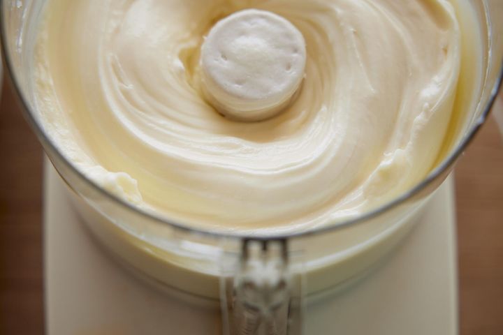 クリームチーズを撹拌する