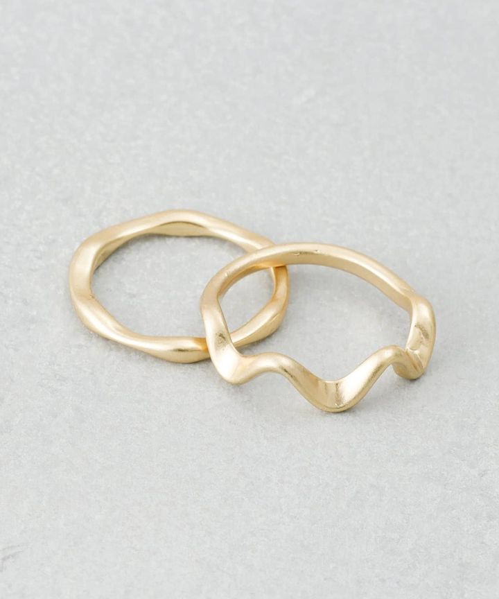 画像1: 出典：3COINS