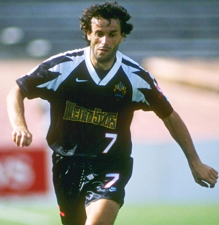 ニューヨーク・レッドブルズが2024新ユニフォームを発表！「レガシー」をテーマにおなじみ“Red Bull”をデザイン