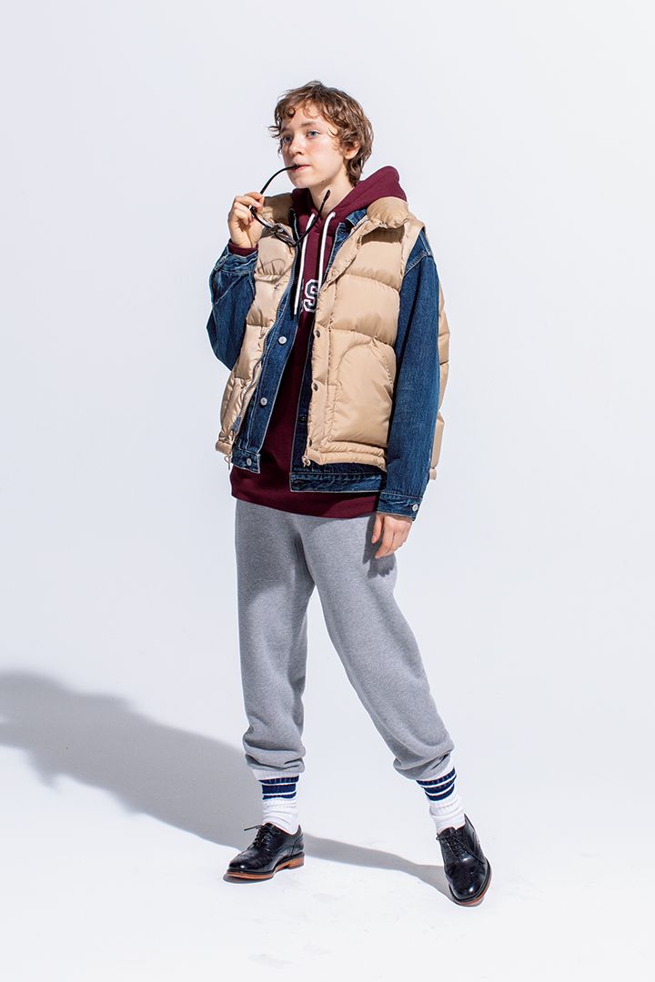 【最高気温10度】の服装5選。2月の寒暖差は“春アウター×ダウンベスト”で乗り切ろう！