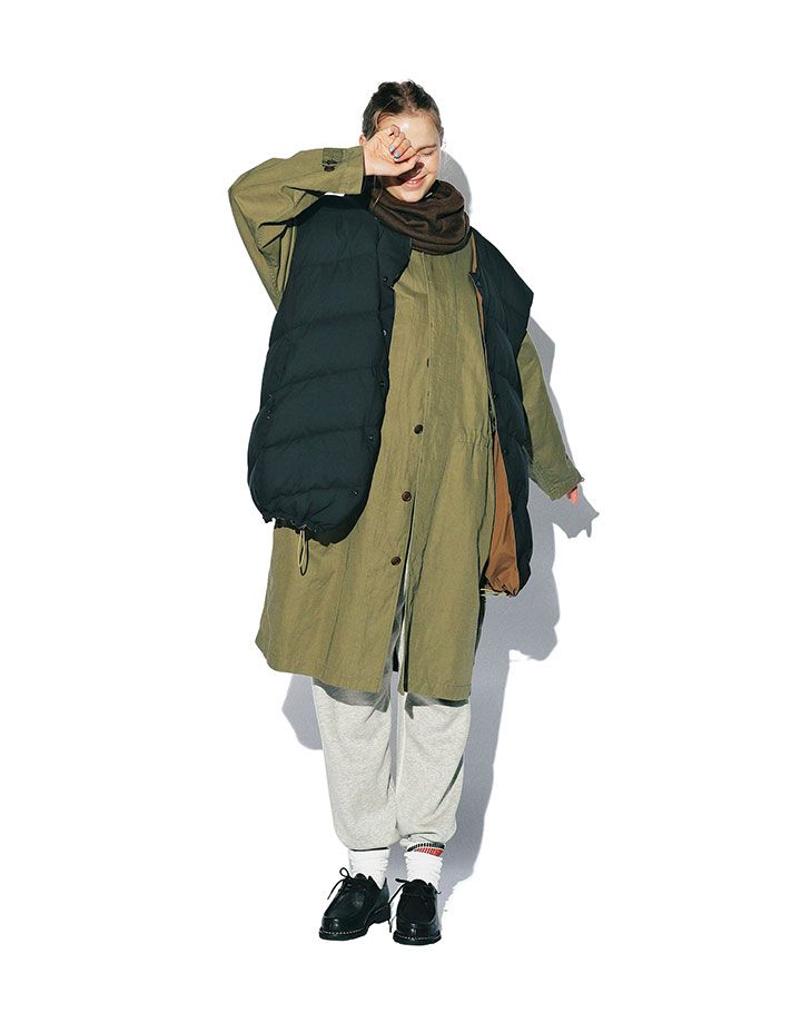 【最高気温10度】の服装5選。2月の寒暖差は“春アウター×ダウンベスト”で乗り切ろう！