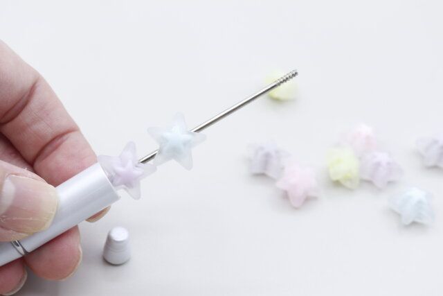 セリアのクラフト用 ビーズボールペンの作り方