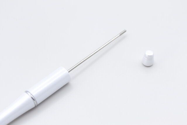 セリアのクラフト用 ビーズボールペンのキャップ