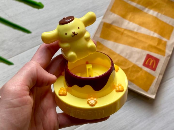 ハッピーセット「とびだす!ポムポムプリンゲーム」