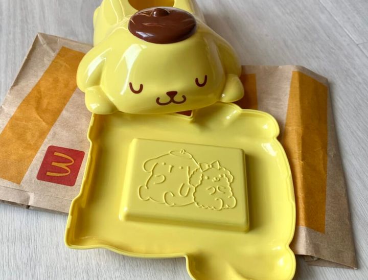 ハッピーセット「ポムポムプリン ティッシュケース」