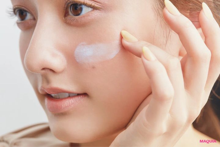 大注目のアーティスト、林 由香里さんが気になる春メイク。“じわじわ透け感メイク”が気分！_4