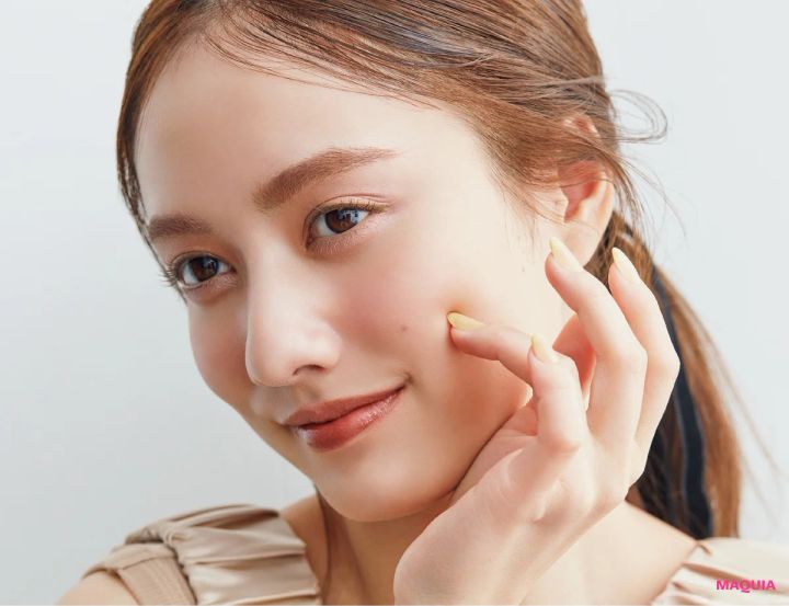 大注目のアーティスト、林 由香里さんが気になる春メイク。“じわじわ透け感メイク”が気分！_10