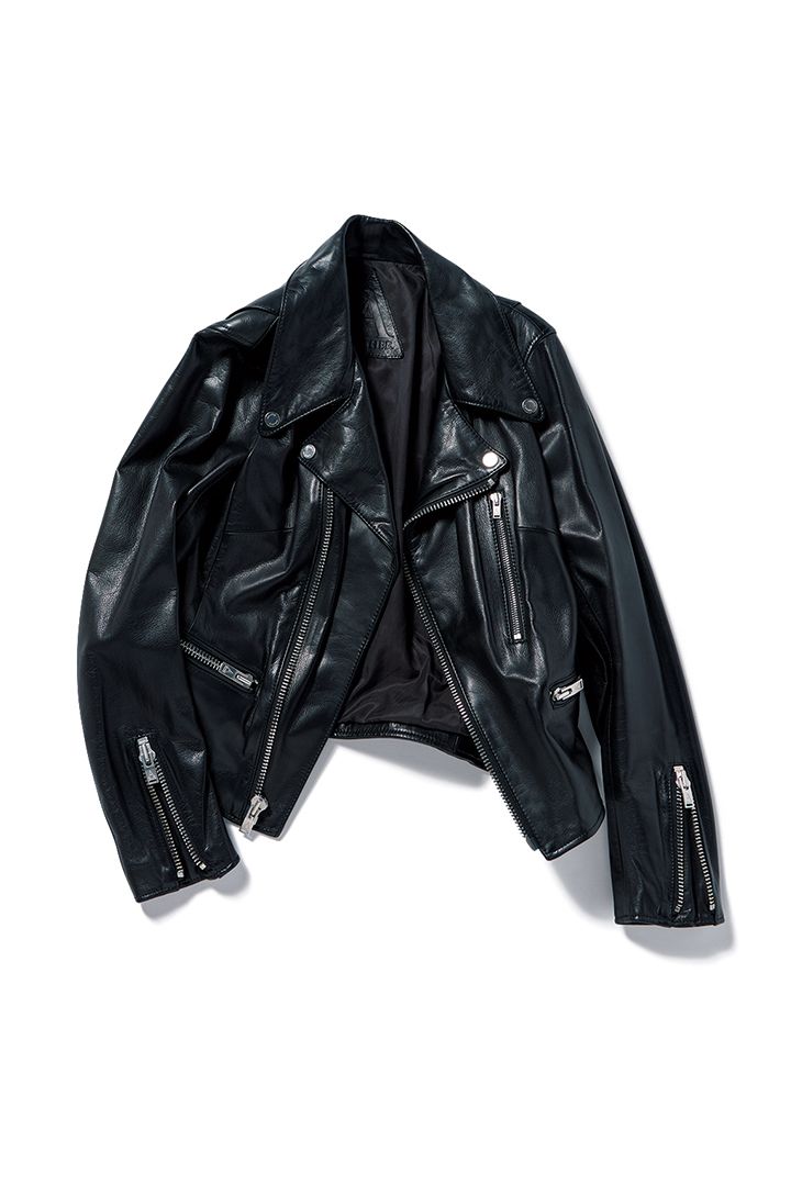 羽織るだけで旬の着こなしになる！今シーズン注目のアウター11選