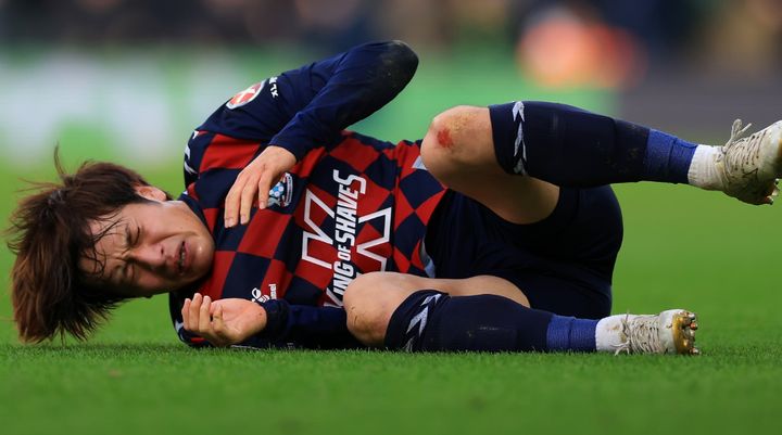 坂元達裕への顔面エルボーが物議…コヴェントリー監督は「重傷になりえた」 敵将は「故意じゃない」