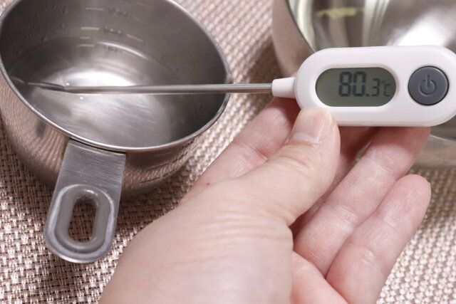キャンドゥのデジタルクッキング温度計の使用方法