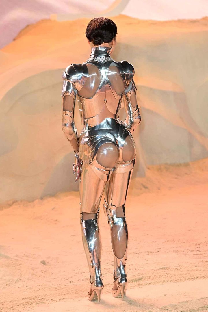 画像6: 『デューン 砂の惑星PART2』のゼンデイヤの姿が話題