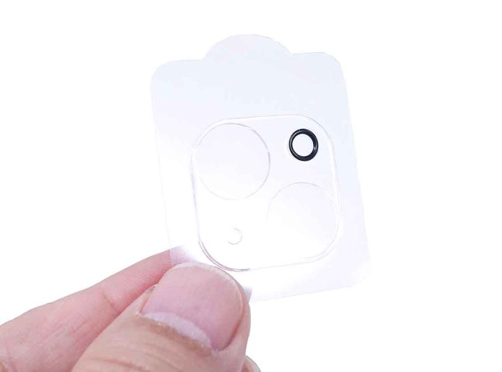 ダイソーの「カメラ保護クリアカバー」2