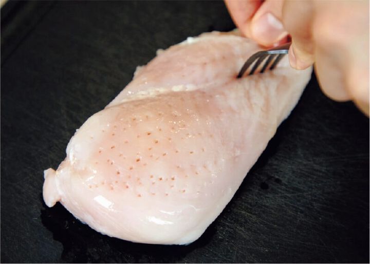 1 フォークで刺す