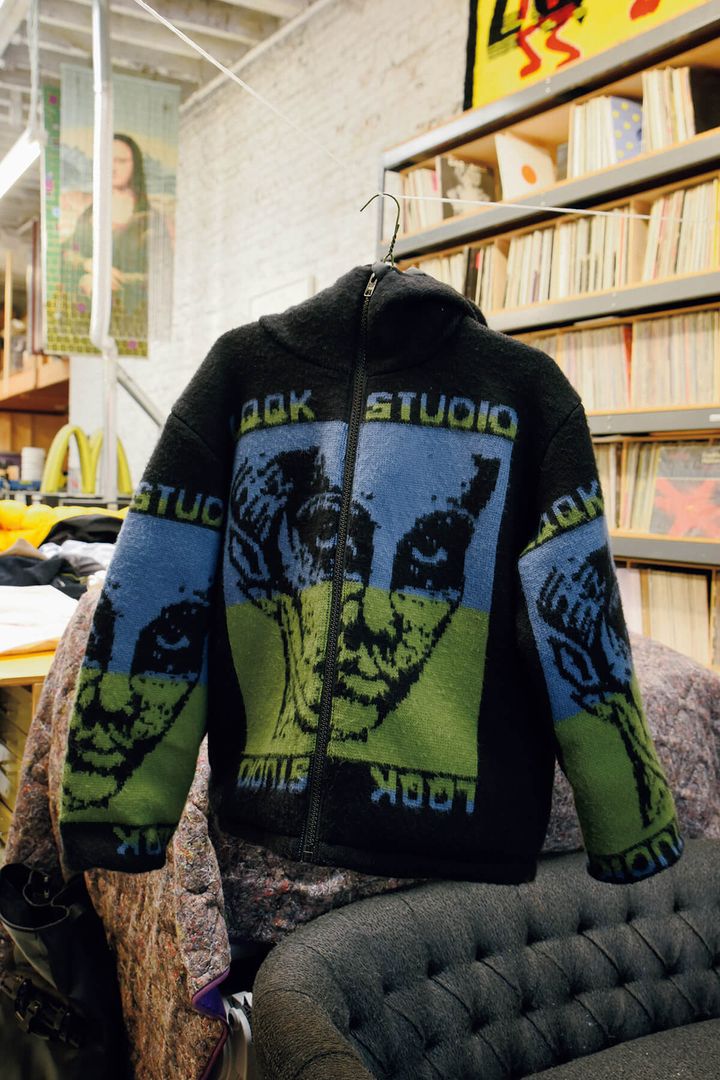 ハウスレコードがデザインソースになっているフリース