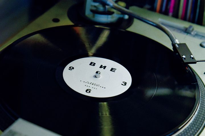 レコードプレーヤー