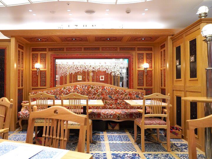 組子箱から漂ういちごの甘い香りに心弾むティータイム♪横浜「水信ブルック＆ファクトリー」