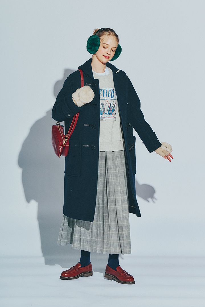 パンツとスカート、どちらとも相性抜群！ダッフルコートの着こなし4選
