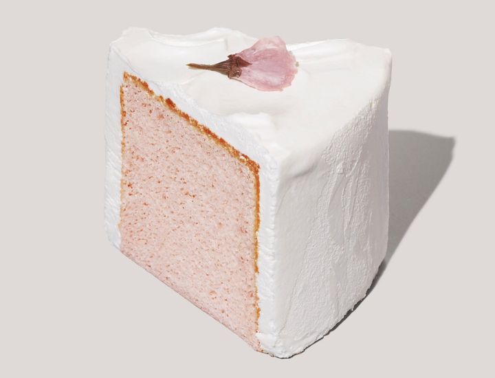 「さくらシフォンケーキ」455円（店内利用）