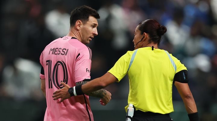 メッシらのMLS開幕戦、“代役レフェリー”が急遽担当 その理由は審判組合の交渉決裂