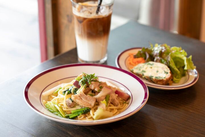 フランスの片田舎のようなカフェで愛されスイーツ＆ランチ／錦糸町「TET 」